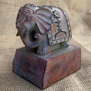 Elephant Statuary Figurine Decor
